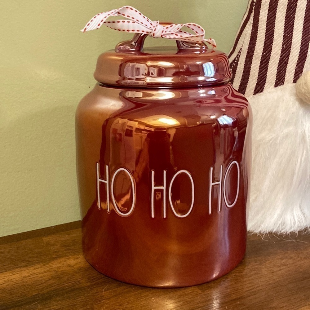 NEW RAE DUNN RED IRIDESCENT HO HO HO LARGE CHUBBY CHRISTMAS CANISTER